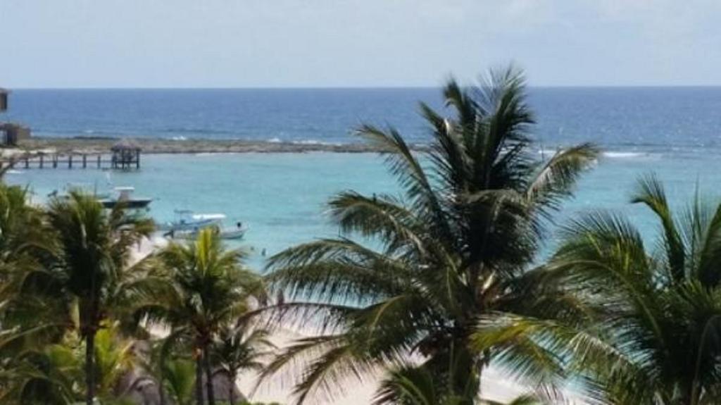 Aquatech Villas Derosa Resort アクマル エクステリア 写真