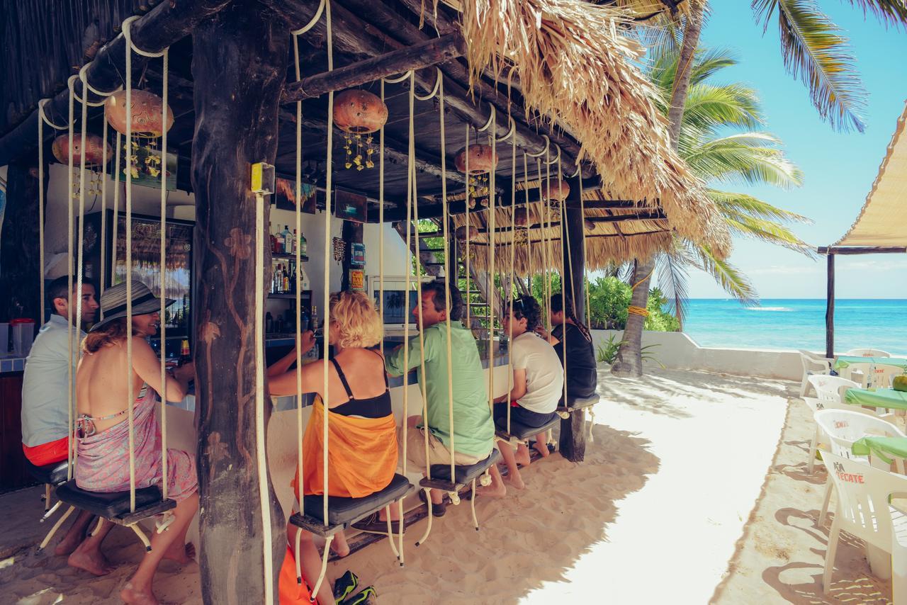 Aquatech Villas Derosa Resort アクマル エクステリア 写真